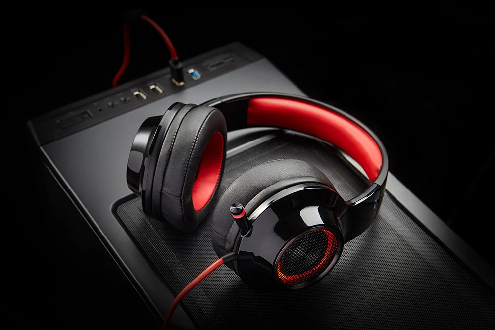 Red (8)