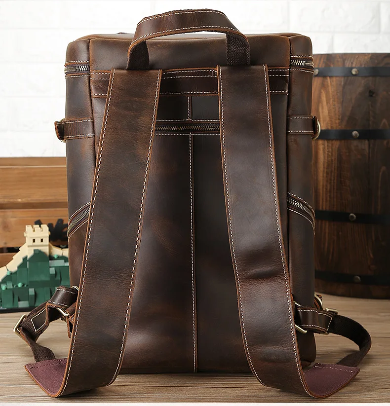 Rückseite: Woosir Herren-Laptop-Rucksack aus Vintage-Leder mit 15,6 Zoll