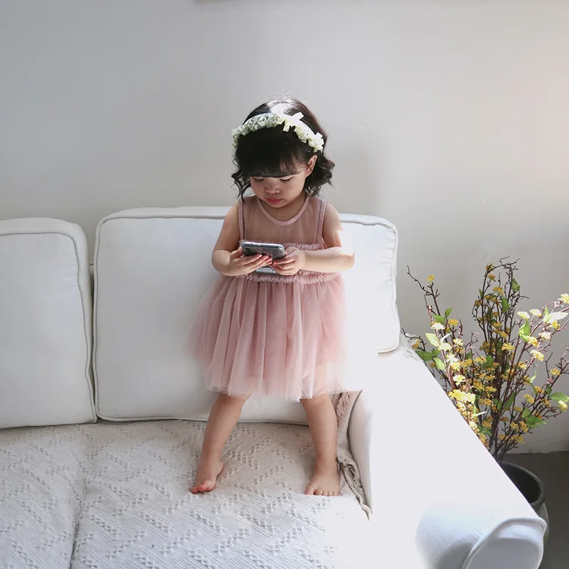 Новое поступление; летнее хлопковое однотонное модное платье принцессы без рукавов в Корейском стиле для милых маленьких девочек