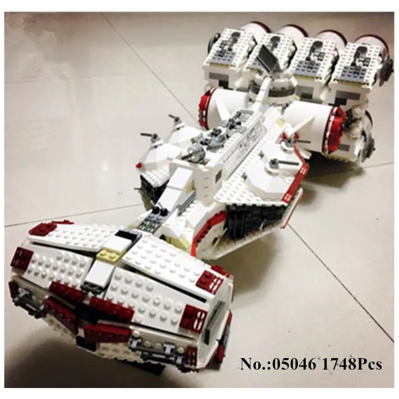 IN STOCK 05046 Star 1748Pcs Series Wars The Tantive IV Rebel Blockade Runner Set Building Blcoks Bricks lepin DIY Toys 10019 lepin 05046 1748pcs star war series the tantive iv rebel blockade runner set building blcoks bricks toys for children gift 10019