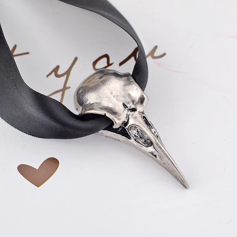 pendant necklace