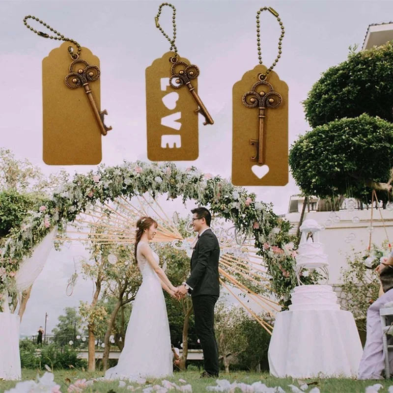 

Multifunctional Beer Bottle Opener Key Pendant Tags Wedding Souvenirs Vintage Retro Keychain Ring Metal Bronze Portable Gifts