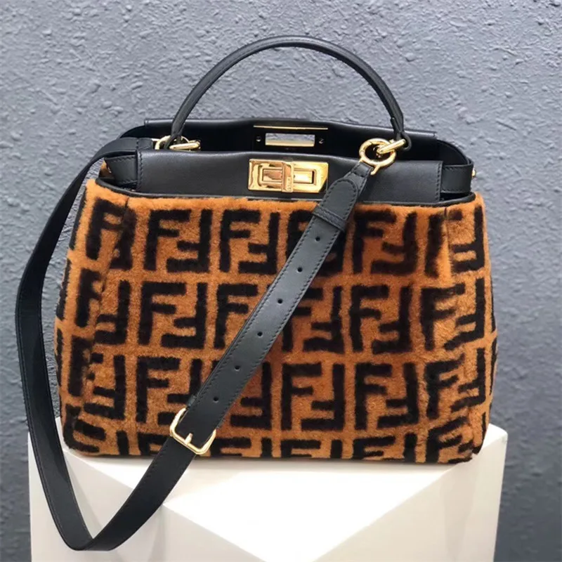 

100% Genuine cow Leather Designer Crossbody Bags For Women Famous Brand Runway shoulder bag 101203