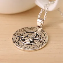 Дизайн St Christopher Saint монет Цепочки и ожерелья руководство мне во всех направлениях путешественников Компасы кулон Цепочки и ожерелья