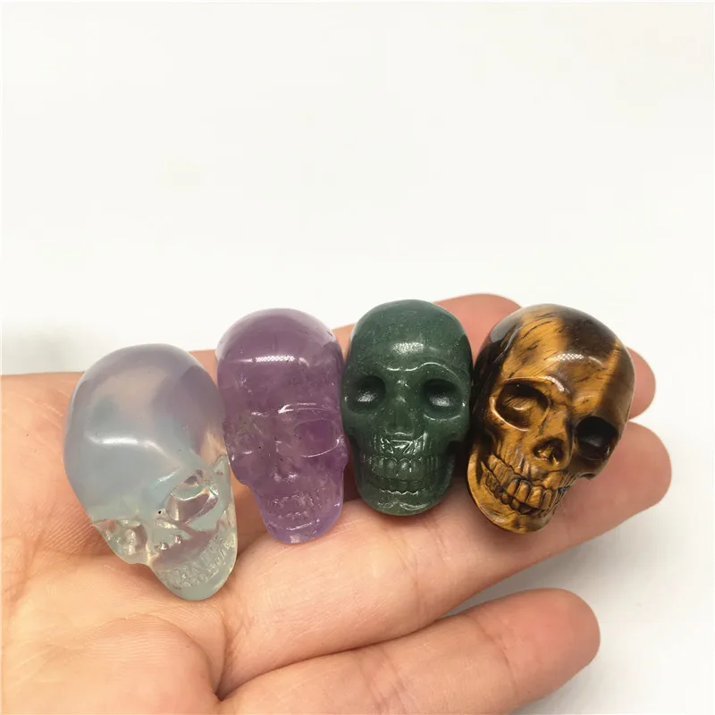 

2018 New arrival Hand Carved Natural Skull Stone Skull Statues Crystal Healing Gift Crafts Fun Toys for home party decoration