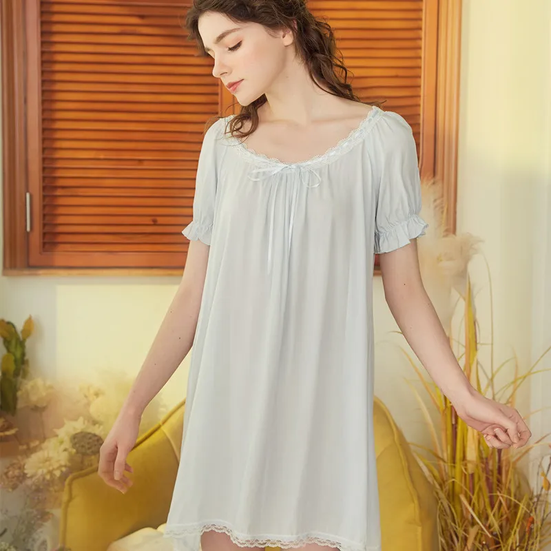

2019 Victorian Style Honeymoon Nightdress Elegant Lace Curved Bathrobe Women Night Wear Home Dress Cotton Lining Nightgown Loose