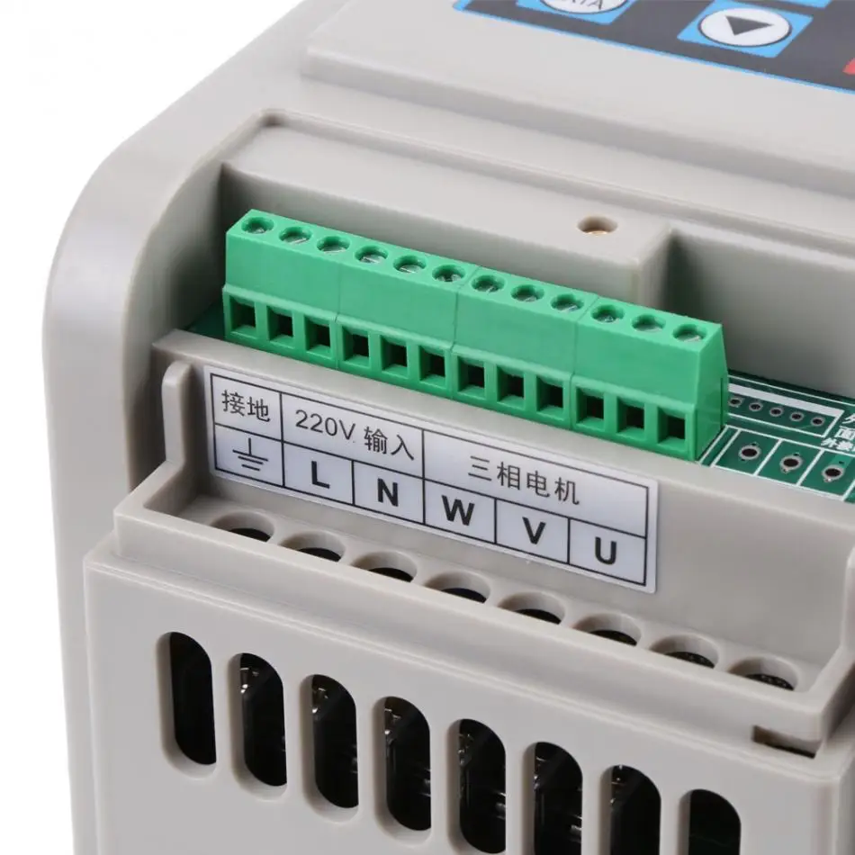 AC 220V 1.5KW VFD частотно регулируемый привод инверторного мотора Скорость контроллер
