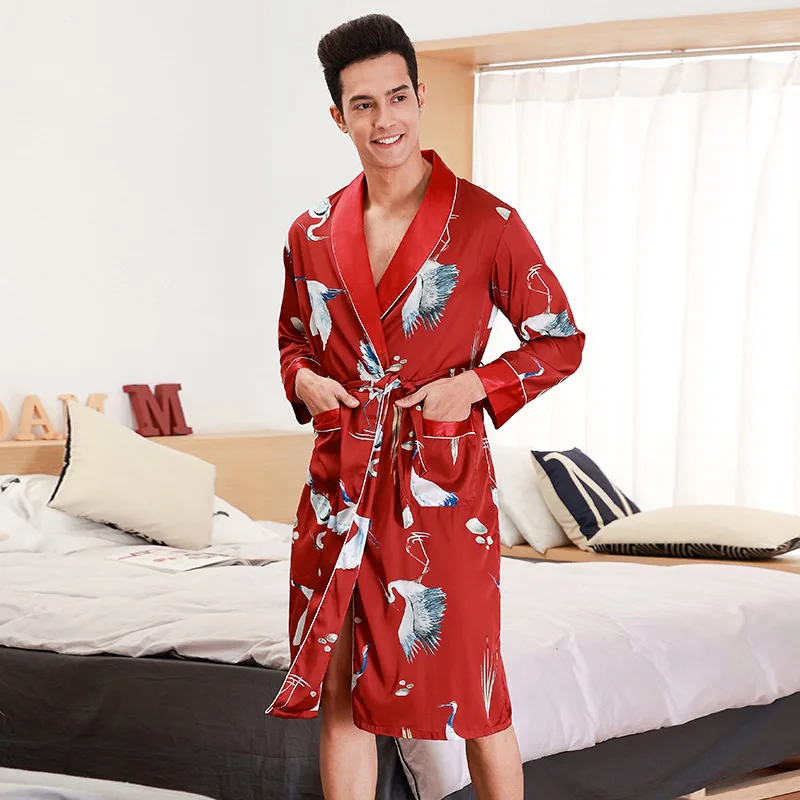 Новый сезон: весна-лето для мужчин пижамы пеньюар с длинными рукавами кимоно халат шелковистый и брюки Домашняя одежда Атлас повседневное