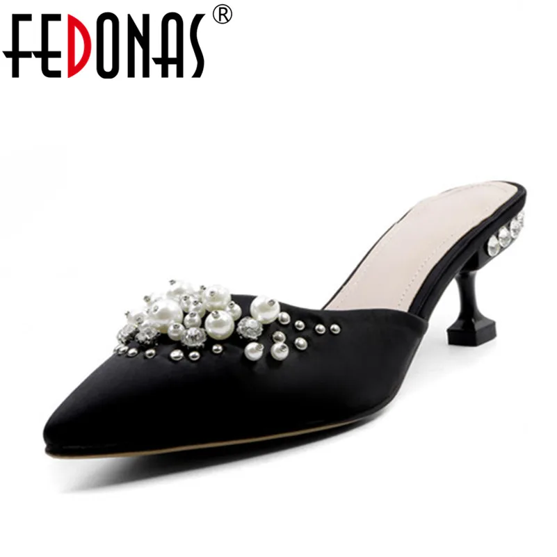 

FEDONAS Women High Heels Shoes Cover Toe Shallow Beading Spring Summer Fashion Elegant Women Wedding Party Shoes Woman Sandals