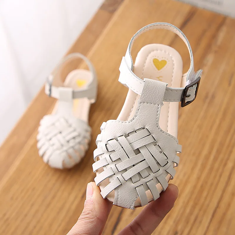 

girls children beach shoes kids sport sandals princess Summer PU Leather Flower Girls Antiskid Shoes size 24-30