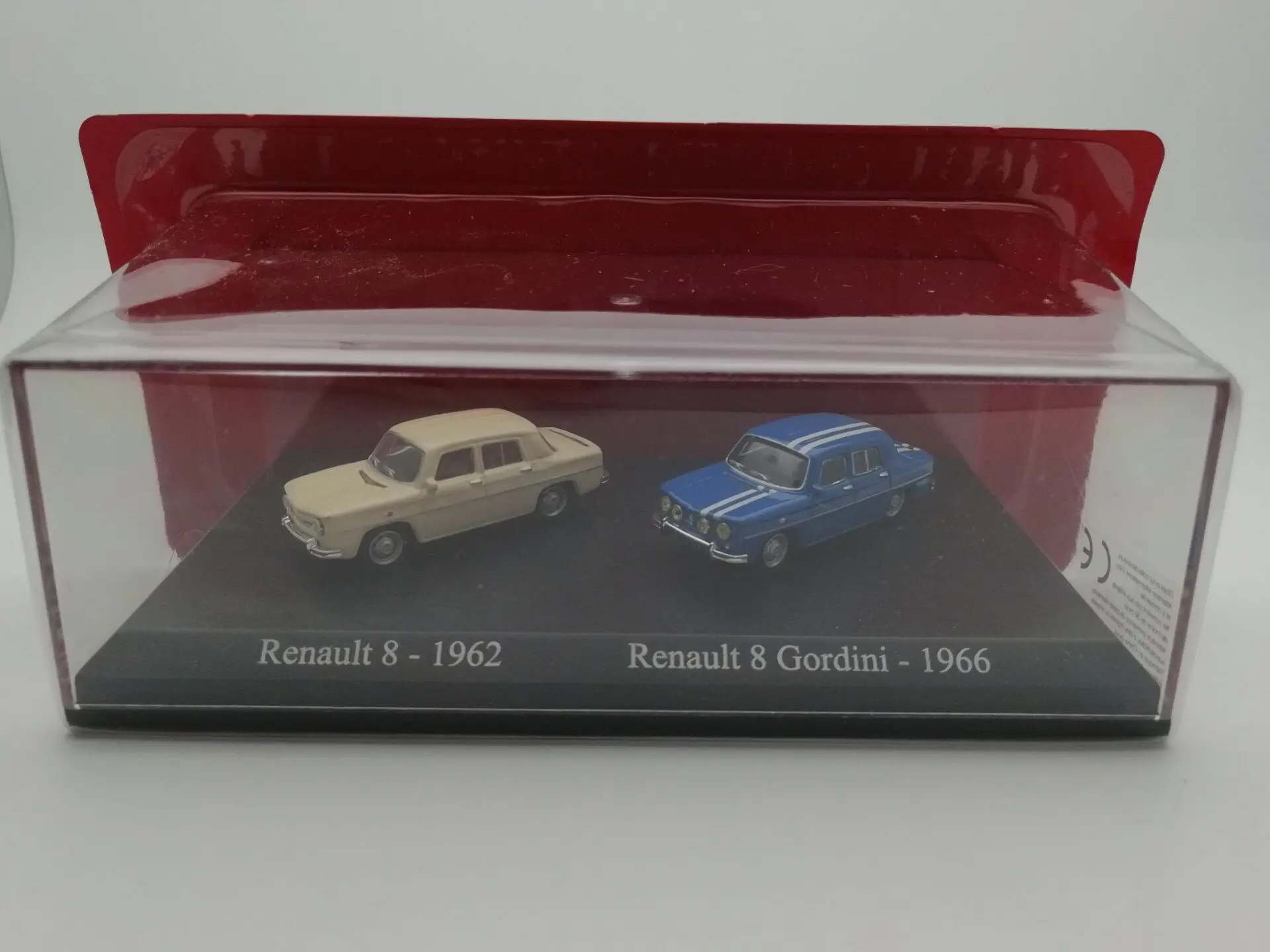 Игрушечный автомобиль UH 1:87 Renault 8 1962 gordi 1966 игрушечный из сплава игрушки для детей