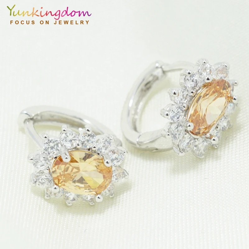 

Yunkingdom champagne Cubic Zirconia Flower Small Circle Hoop Earrings Silver Color Fashion Jewelry Wholesale