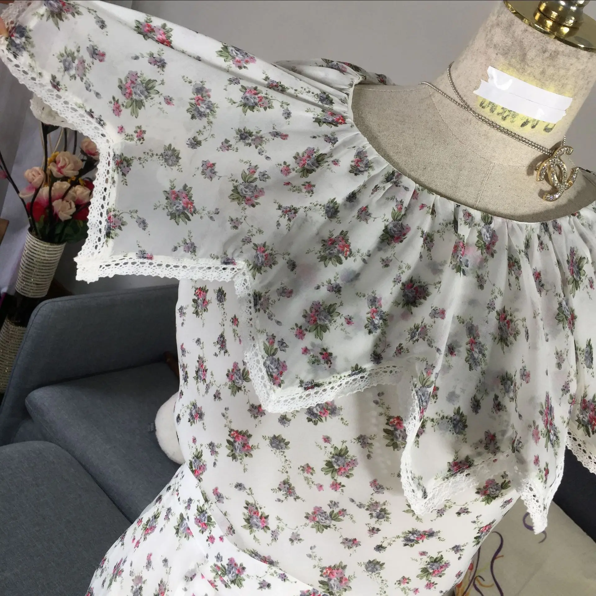 Летние шифоновые платья для мамы и дочки с цветочным рисунком в стиле Лолиты; платья для мамы и дочки в стиле «Мама и я»; семейная одежда