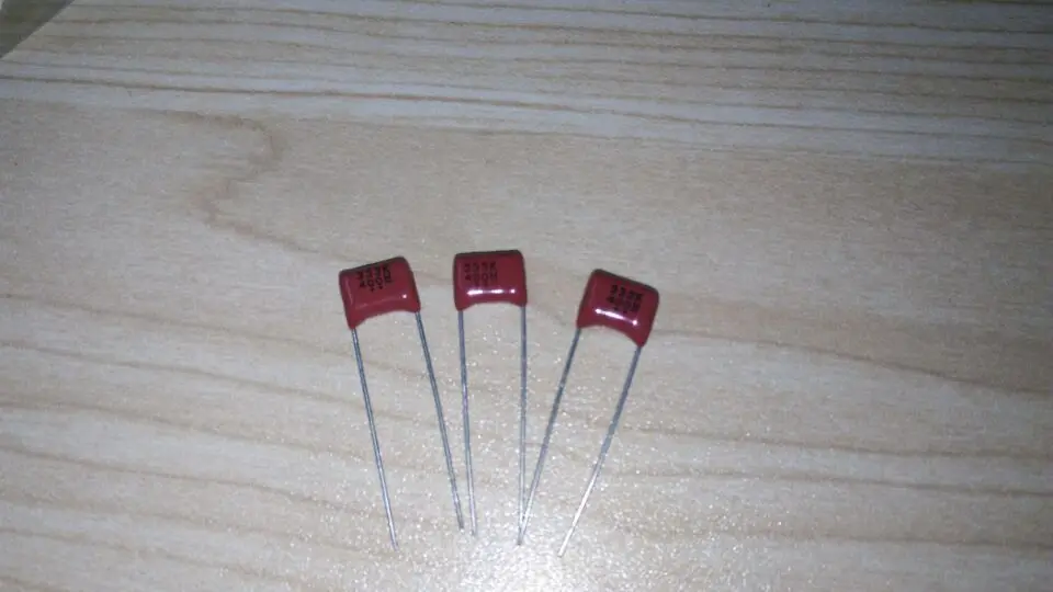 

30pcs/lot CBB capacitor 400V 333K 33NF pitch 8MM Polypropylene Film Capacitors NEW