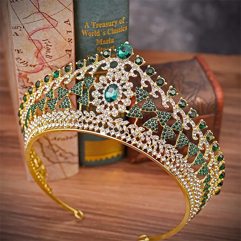 

Baroque Women Wedding Hair Jewelry Accessories Golden Green Triangle Crystal Crown and Tiara Bride Rhinestone Diadem Pageant BH