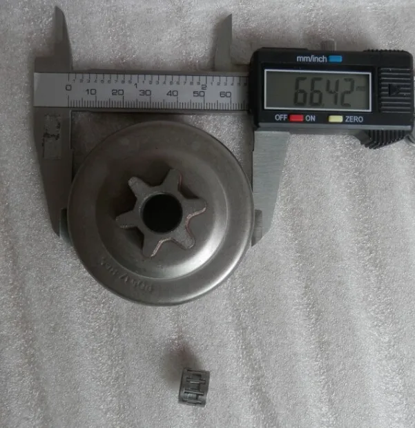 SPUR SPROKET WITH BEARING 3-8X6T POULAN 2050 2075 2150 2175 2250 4