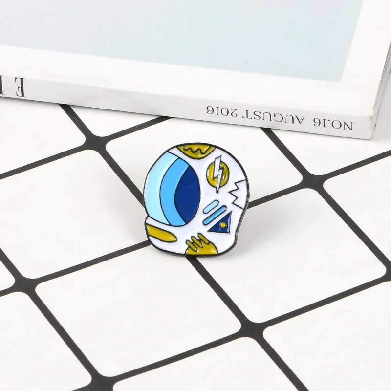 

Space Helmet Enamel Pin Blue Astronaut Helmet Brooch Cartoon Outer space Hat Badge Pins Universe Science jewelry Gift for Kids