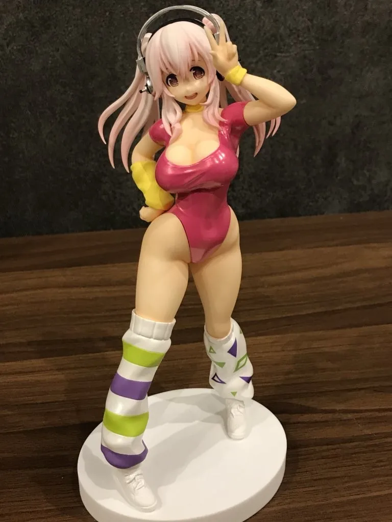 

17cm Original Anime supersonico PVC red sonico model children Toy Dolls Gifts