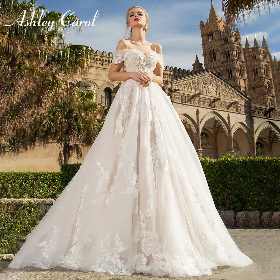 

Ashley Carol Sexy Sweetheart Cap Sleeve Vintage Wedding Dress 2019 Romantic Appliques Bride Dresses Princess Dream Wedding Gowns