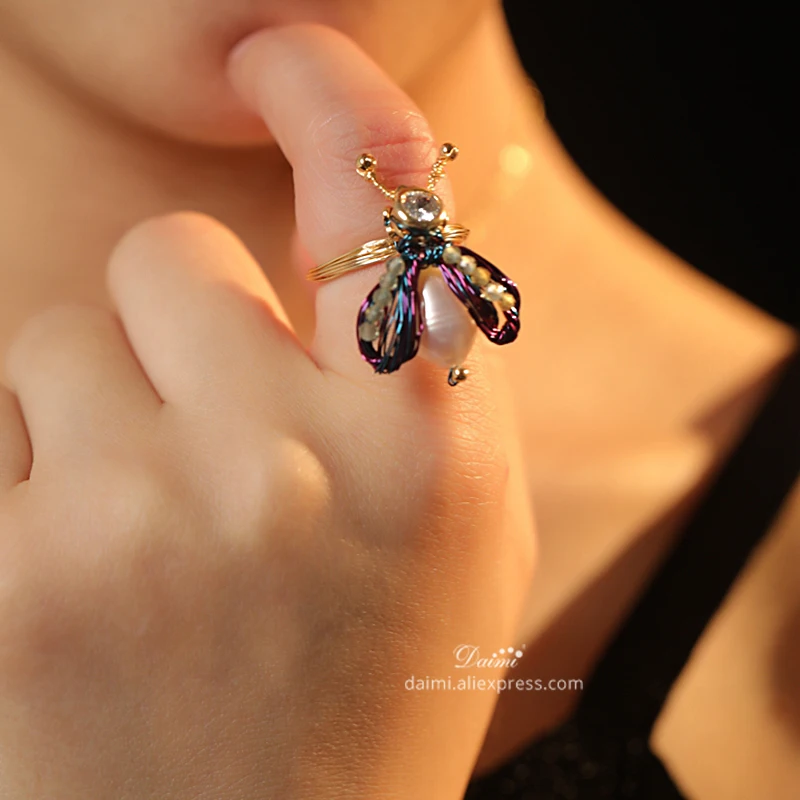 

DMRFP203 Pearl Ring Handmade Designer Jewelry DIY Jewelry Bee Ring Unique Gift for Women