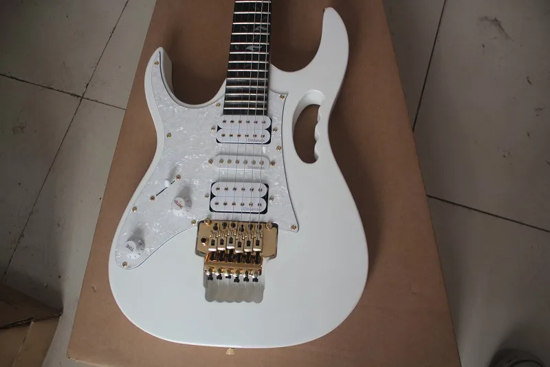

free shipping top quality musical instruments new 6 sring electric guitar white 7 v 115