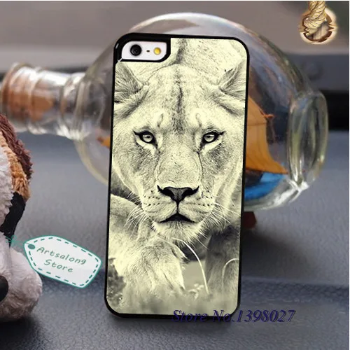 Female Lion Hunting (2)