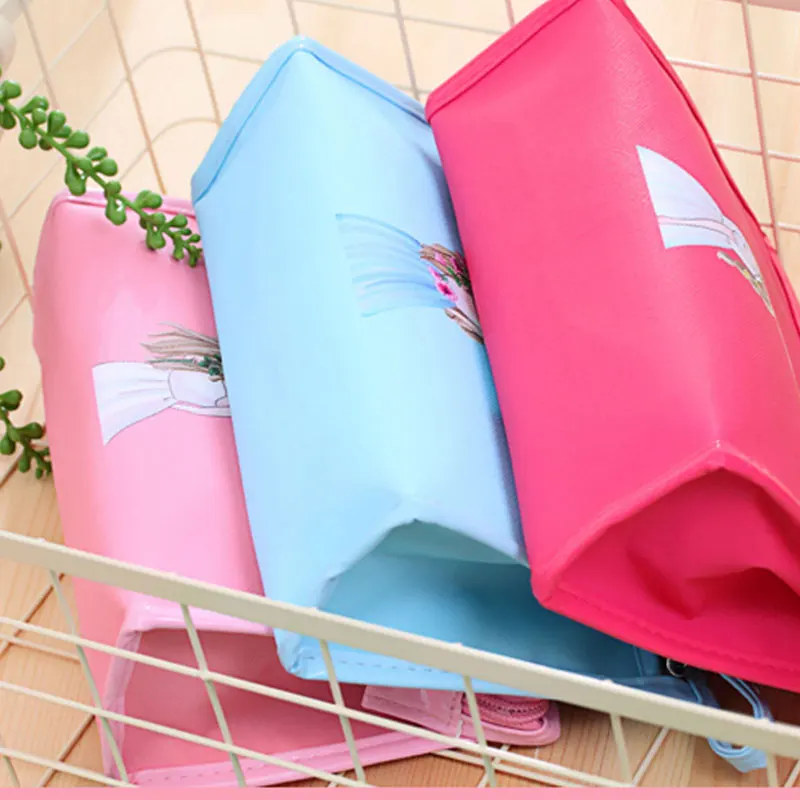 

Fashion Girl Small Vanity Toiletry Kit Travel Makeup Cosmetic Bag Organizer for Women Beauty Storage Case Pouch