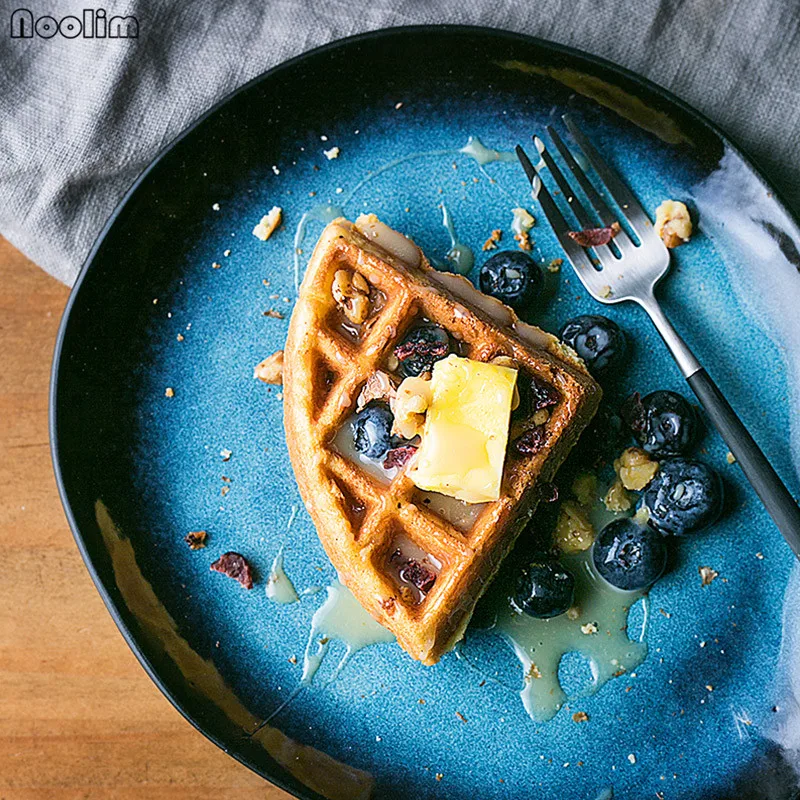 

NOOLIM European Irregular Large Ceramic Dish Dessert Plate Breakfast Plate Creative Ceramic Blue Plate Dinnerware
