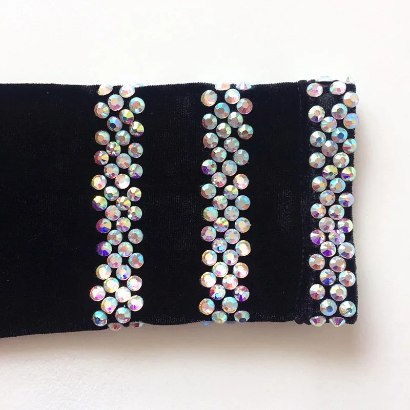 Boys men figure skating costumes TopsFigure skating show clothing Collar long sleeve style Black and white sparkling rhinestones