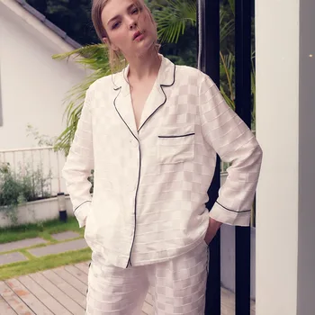 

New Rayon Pajama Girl Spring and Autumn Long Sleeved Ice Silk Two-piece Set Korean Edition Leisure Simple Trousers Home Wear