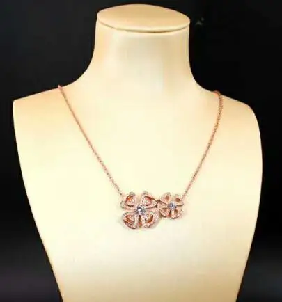 

Charm Vintage lady Crystal Zircon Flower Silver Necklaces & Pendants Jewelry Christmas for Women Free Shipping