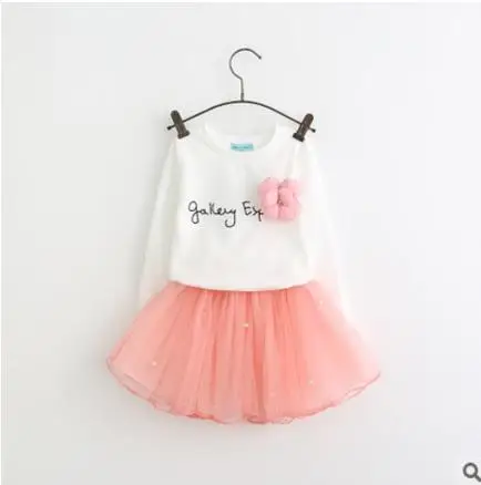 

2018 foreign trade Korean version of the children's clothing 2-6-year-old girl new long-sleeved letter t-shirt + skirt skirt wit