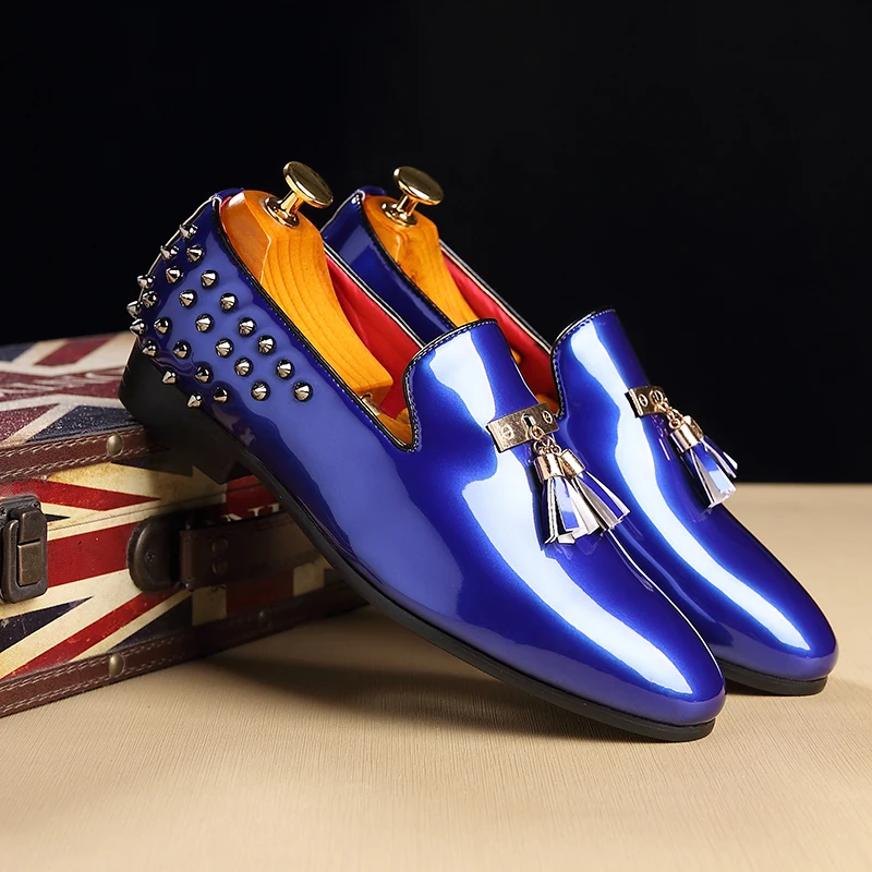 comprar Yomior Homens Sapatos Da Moda Sapatos Casuais Slip On Oxfords Negócios Banquete Sexy Rivet Flats Formais Vestido de Casamento Sapatos Zapatilla Hombre