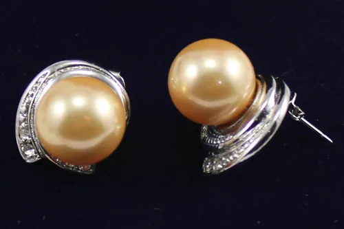 

Fashion Round Shell Pearl 10mm Stud Earring ER00021 10mm