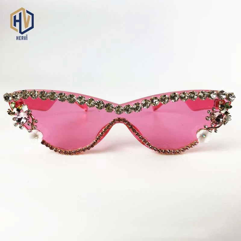 

2020 Exaggeration Rhinestone Sunglasses Women Brand Designer vintage Handmade Triangular Cat Eye Sun glasses oculos De Sol uv40