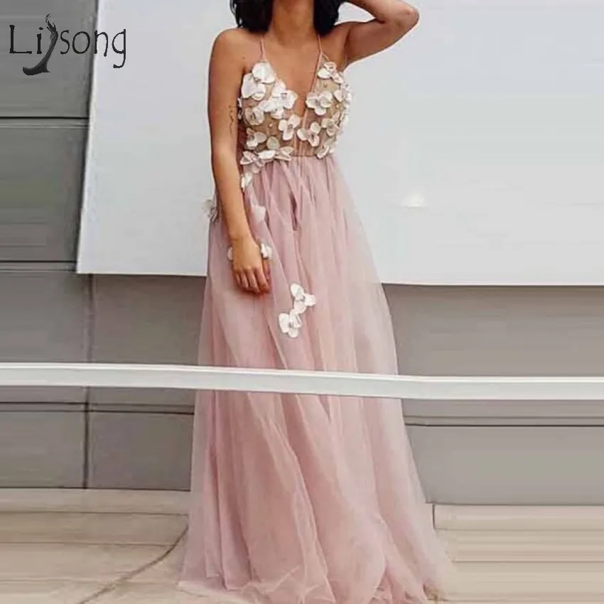 Boho Blush Roze Strand Tulle Prom Dresses 2018 Sexy V-hals Off Shoulder 3D Bloem Prom Jassen Abendkleider Robe De Soiree Boho Blush Roze Strand Tulle Prom Dresses 2018 Sexy V-hals Off Shoulder 3D Bloem Prom Jassen Abendkleider Robe De Soiree