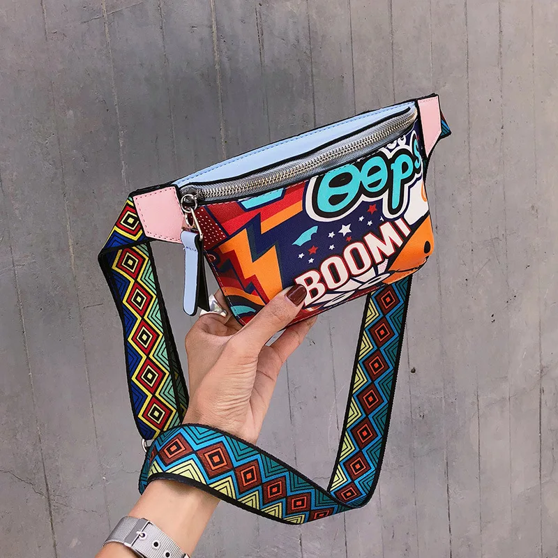 

102518 new hot lady small chest bag girl mini cartoon printing fashion messenger bag female waist bag