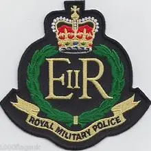 Дешевые пользовательские Королевская военная полиция вышитая нашивка высокого качества вышивка с военной тематикой патчи