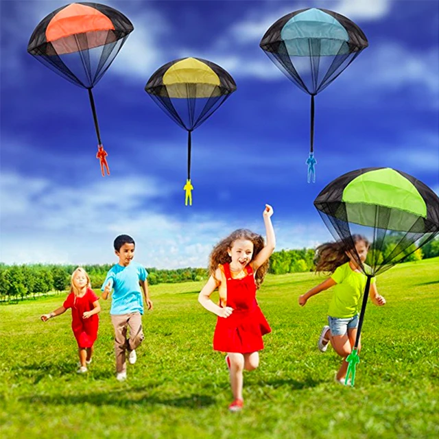 2Pcs Mini Kids Parachute Hand Throwing Parachute Toy Play Outdoor Games