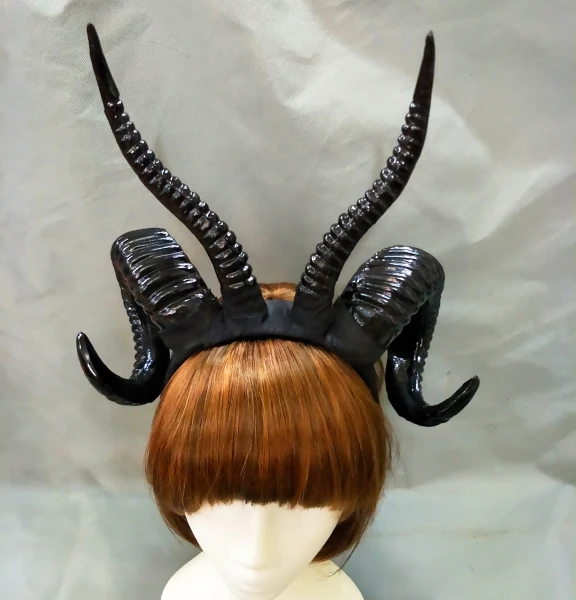 

Gothic Antelope Sheep Horn Hoop Headband Forest Animal Photography Manual
