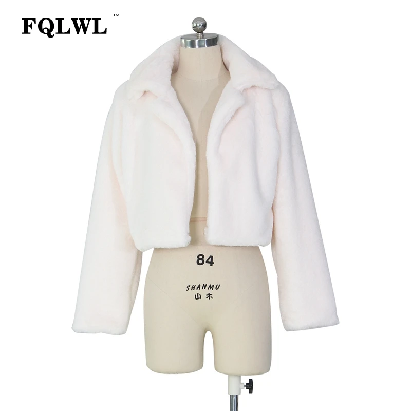 FQLWL Fluffy Faux Fur Coats Women Solid Furry Teddy Turn Down Collar Cropped Jacket Fur Female Overcoat Winter Warm Outerwear - Цвет: Белый