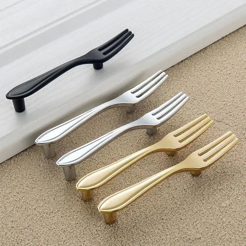 

Creative Fork Spoon Knife Modern Design Door Handle Kitchen Sideboard Cabinet Pull Handles Drawer Hardware Knobs Door Knob Pulls