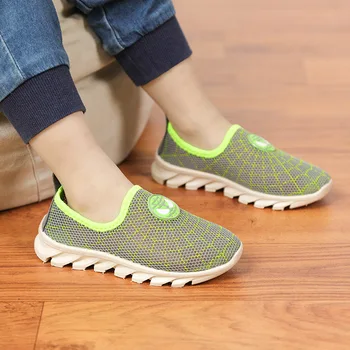 

Summer Kids Shoes For Boys Casual Mesh Shoes Children Sneakers Soft Breathable Light Girls Running Sports Shoes 2019 New Autumn