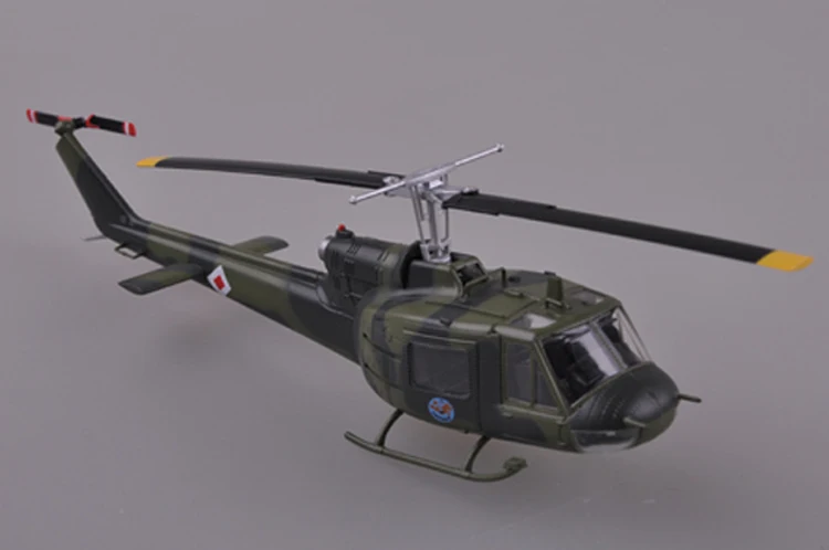 

Trumpet 1:72 US Army UH-1B Huey helicopter 36909 finished product model