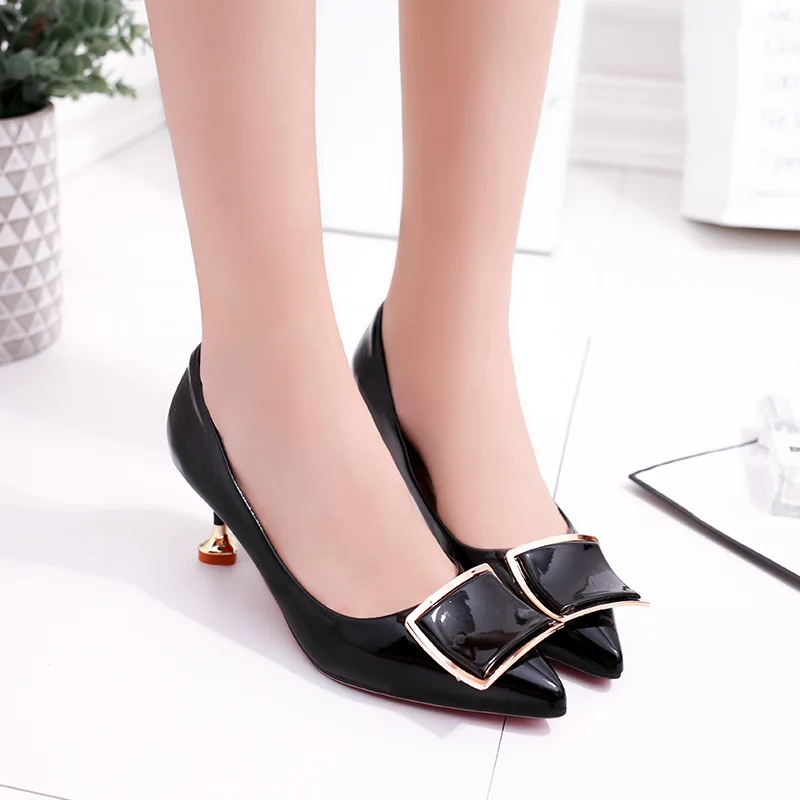 Charol Para Ayuda Señoras Aguja Cm Cabeza 6 Zapatos Beige Rojo Tacón Las negro Mujeres Hebilla rojo Alto 2018 De Boda Puntiaguda Gatos Bajo TPFwqS