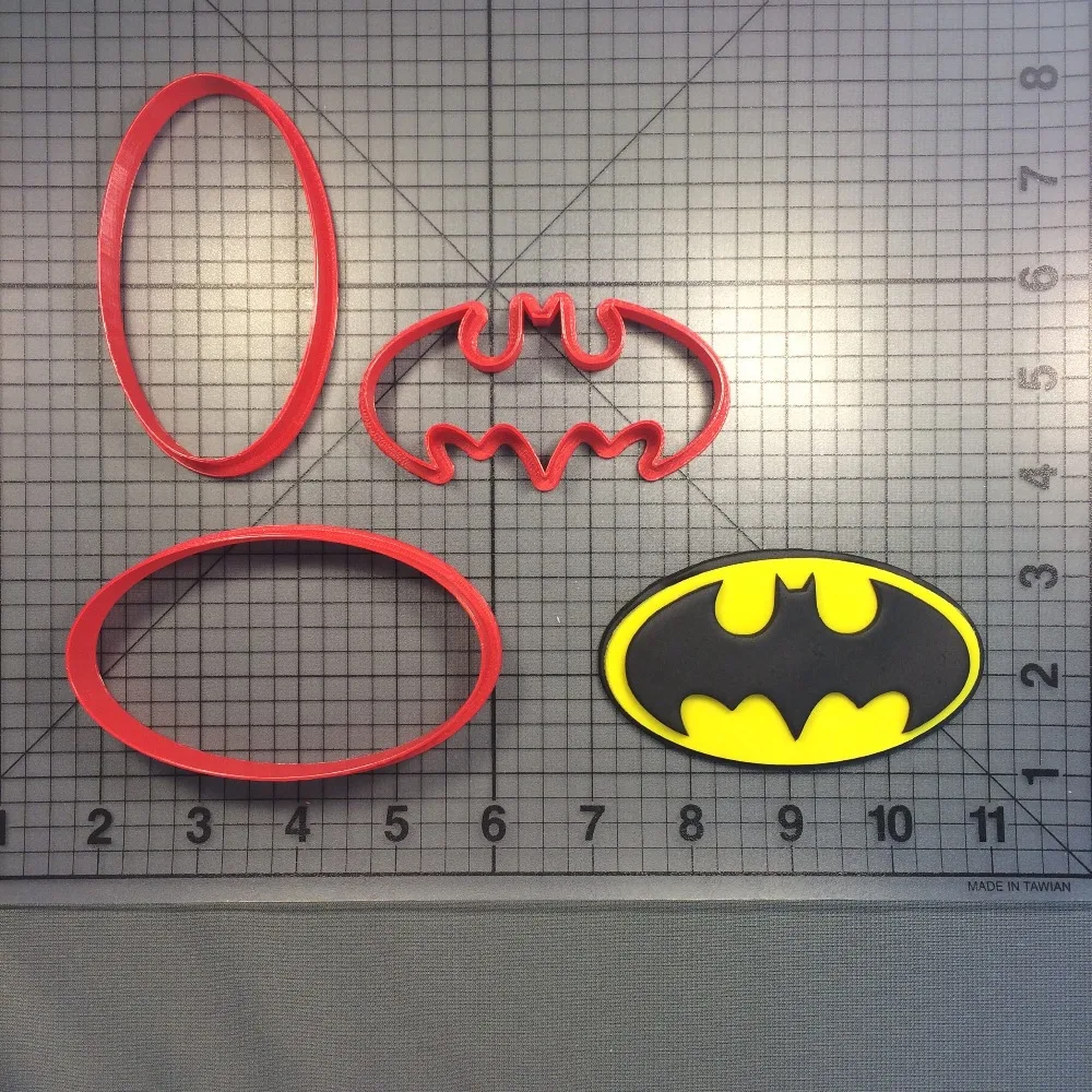 

Cartoon Batman logo Cookie Cutter Set Custom Made 3D Printed Fondant Cupcake Top Kitchen Accessories Cake Decoration Tools