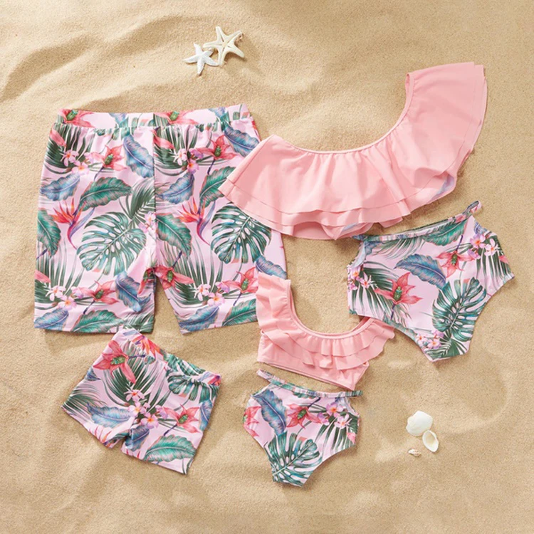 

Family Matching Swimsuit Beach Mother Daughter Swimwear Swim Shorts for Men Kids Boy Dad Son Trunks Mommy and Me Clothes Look