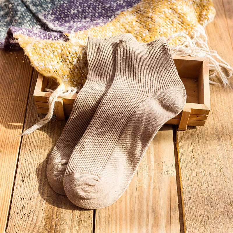 Женские носки, новинка, 1 пара носков, короткие невидимые хлопковые одноцветные Женские Модные Повседневные Дышащие носки, женские носки высокого качества - Цвет: Coffee