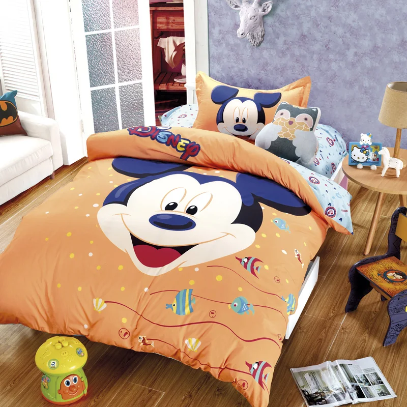 Mickey Mouse bedding set (9)