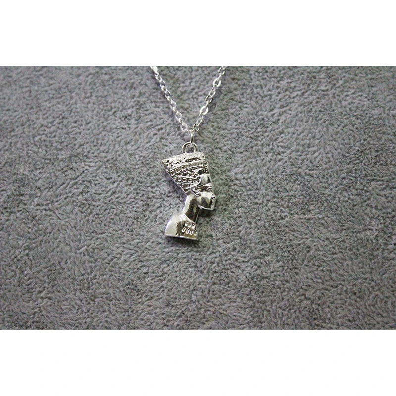 CHUN-YING-Queen-Nefertiti-Jewelry-Egyptian-Necklace-Jewelry-Gold-Nefertiti-Pendant-Necklace-Charm-Jewelry-XL345 (2)